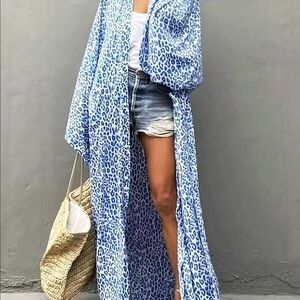 Elegant Blue Animal Print Swim Cover-Up